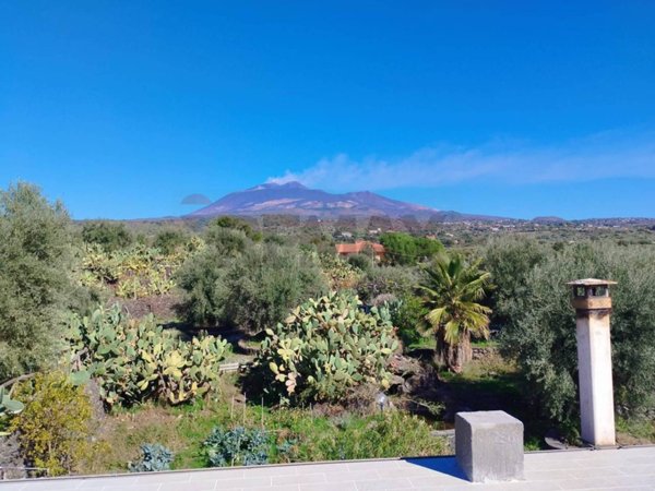 casa indipendente in vendita a Ragalna