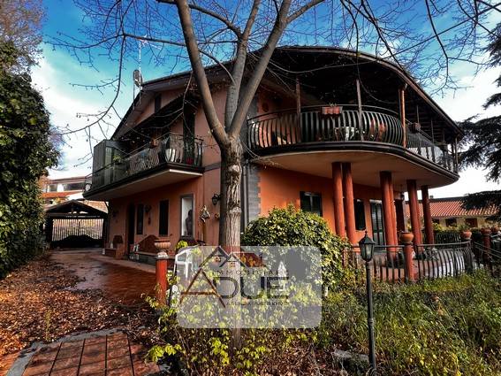 casa indipendente in vendita a Ragalna