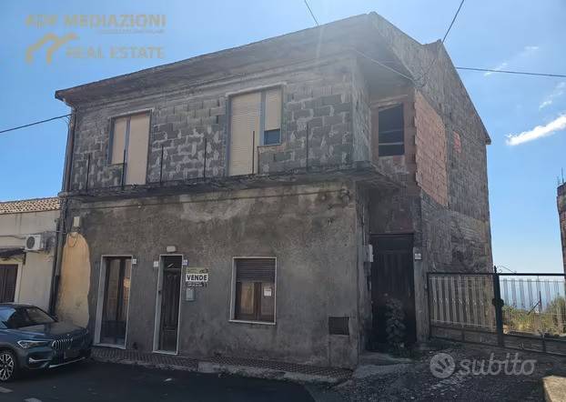 casa indipendente in vendita a Ragalna