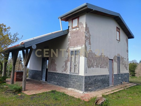 casa indipendente in vendita a Ragalna
