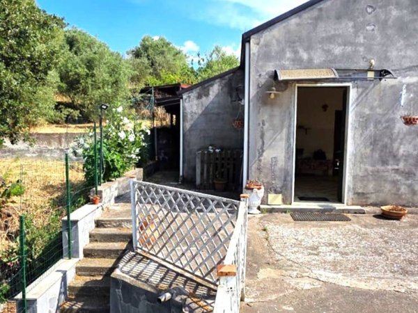 casa indipendente in vendita a Ragalna