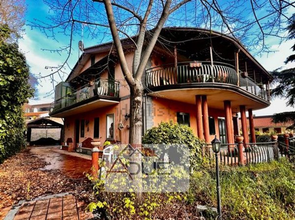 casa indipendente in vendita a Ragalna
