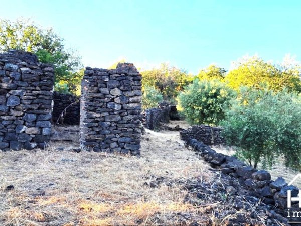 terreno in vendita a Ragalna