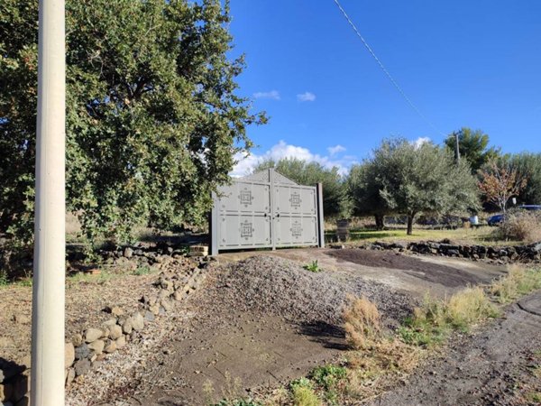 terreno in vendita a Ragalna