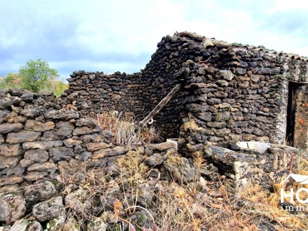 terreno in vendita a Ragalna