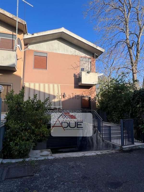 casa indipendente in vendita a Ragalna