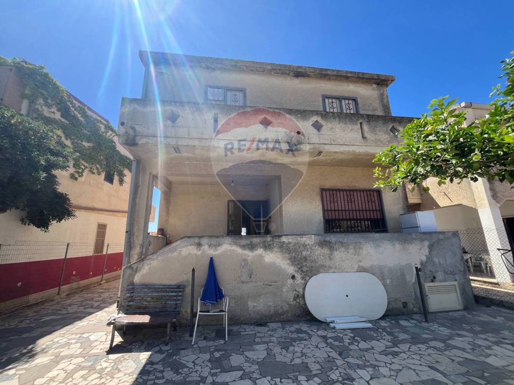 casa indipendente in vendita ad Acate in zona Marina di Acate