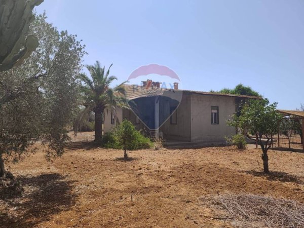 casa indipendente in vendita ad Acate
