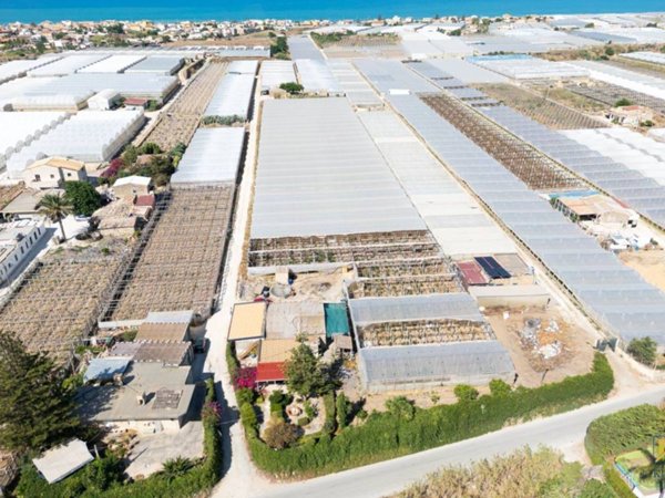 terreno agricolo in vendita ad Acate in zona Marina di Acate