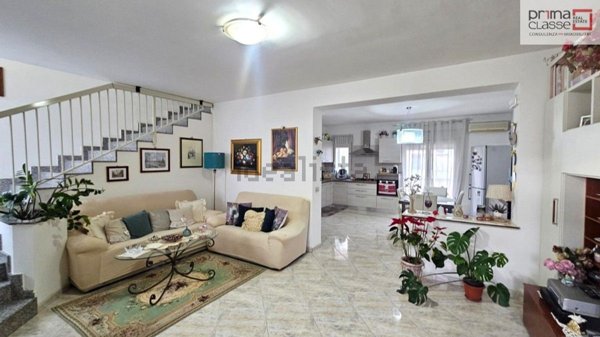 casa indipendente in vendita ad Acate