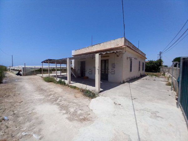 casa indipendente in vendita ad Acate