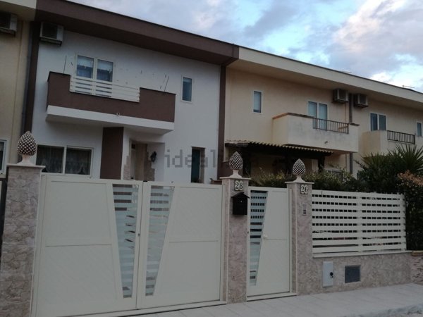 casa indipendente in vendita ad Acate