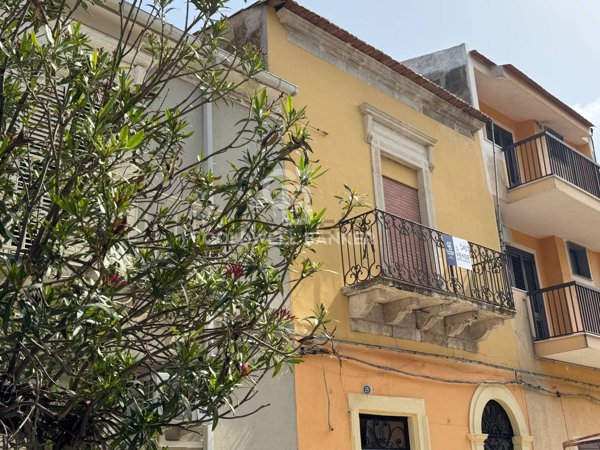 appartamento in vendita ad Acate