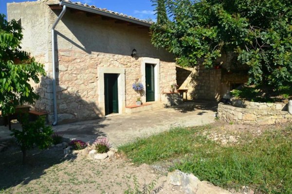 casa indipendente in vendita a Chiaramonte Gulfi