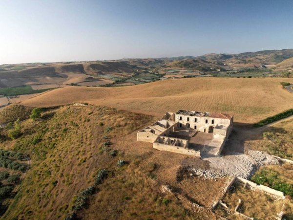 casa indipendente in vendita a Chiaramonte Gulfi