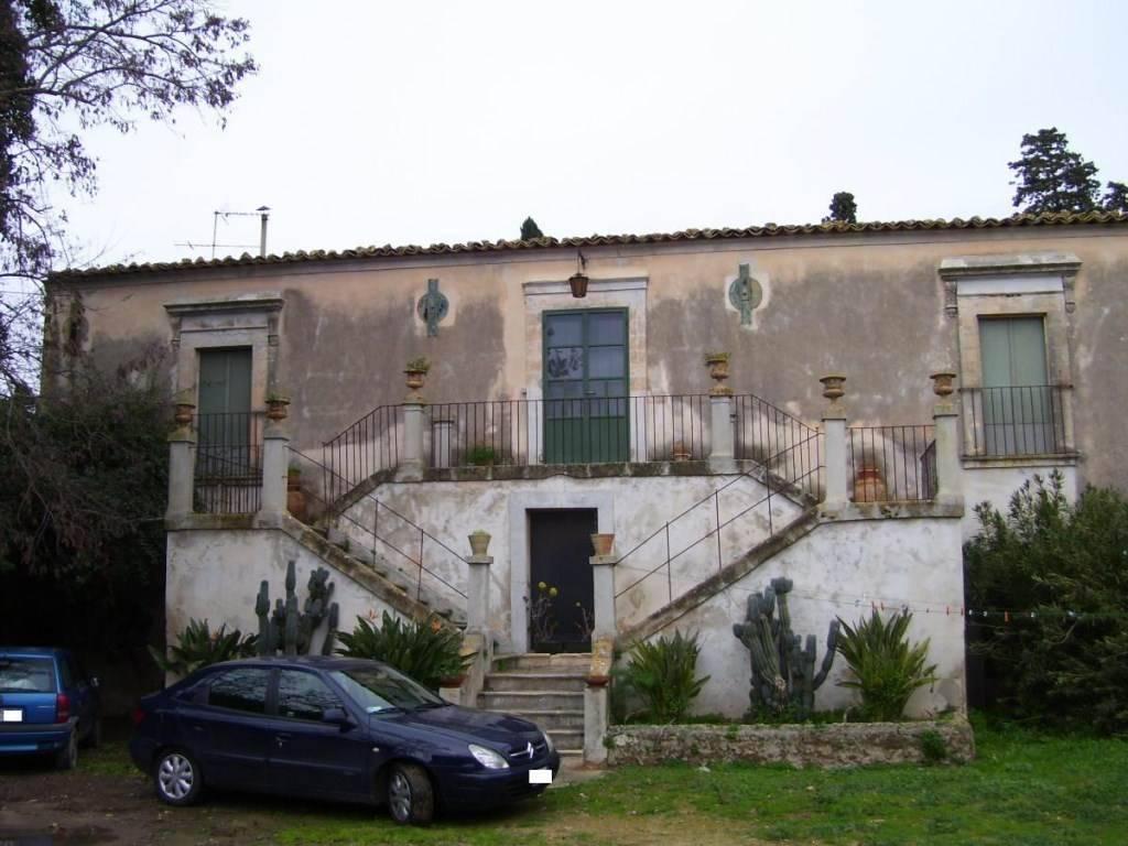 villa in vendita a Chiaramonte Gulfi