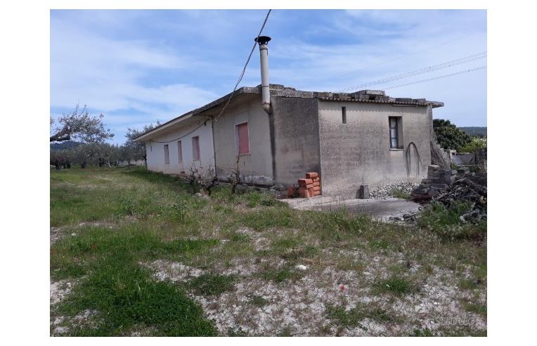 casa indipendente in vendita a Chiaramonte Gulfi in zona Piano dell'Acqua