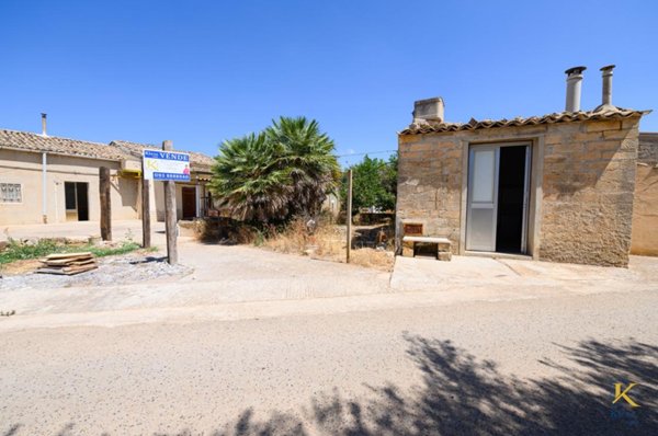 casa indipendente in vendita a Chiaramonte Gulfi