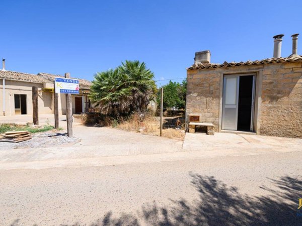 casa indipendente in vendita a Chiaramonte Gulfi