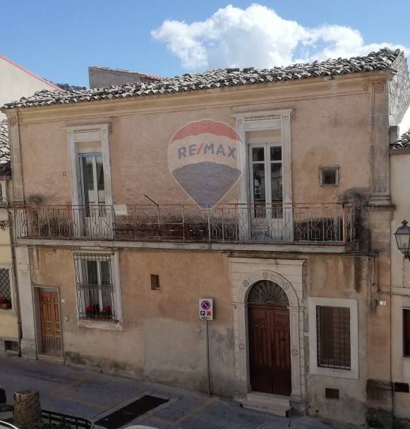 casa indipendente in vendita a Chiaramonte Gulfi