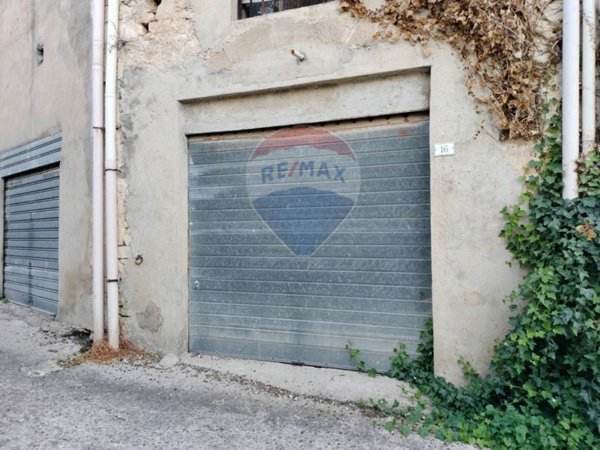 casa indipendente in vendita a Chiaramonte Gulfi