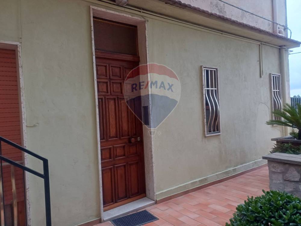 casa indipendente in vendita a Chiaramonte Gulfi