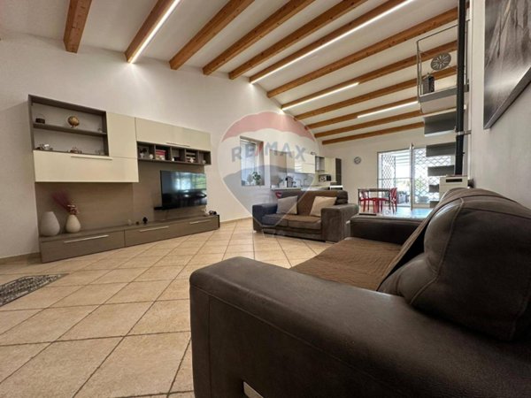 casa indipendente in vendita a Chiaramonte Gulfi