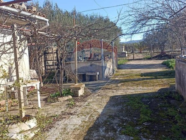casa indipendente in vendita a Chiaramonte Gulfi