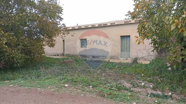 casa indipendente in vendita a Chiaramonte Gulfi