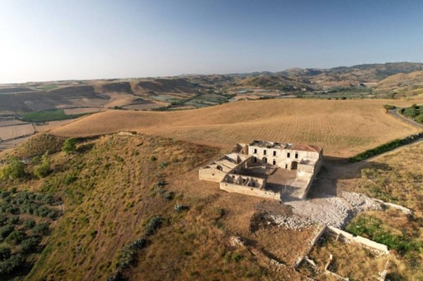 casa indipendente in vendita a Chiaramonte Gulfi