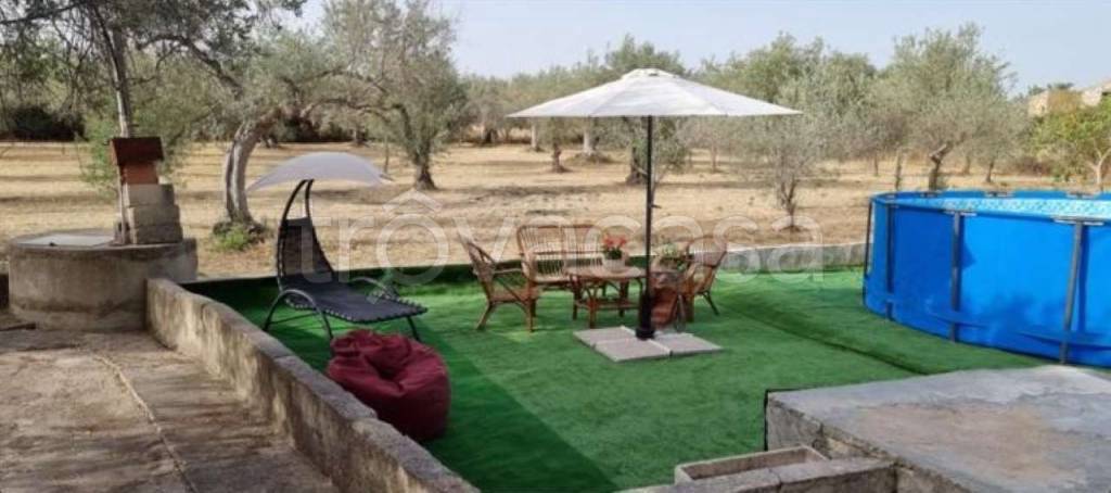 casa indipendente in vendita a Chiaramonte Gulfi