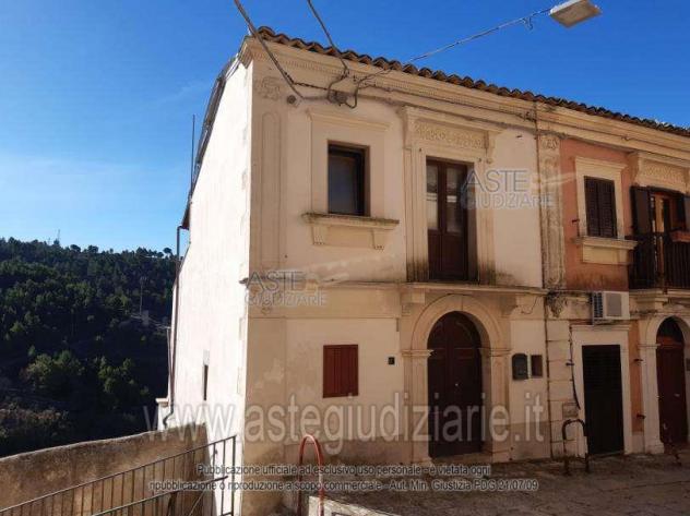 casa indipendente in vendita a Chiaramonte Gulfi