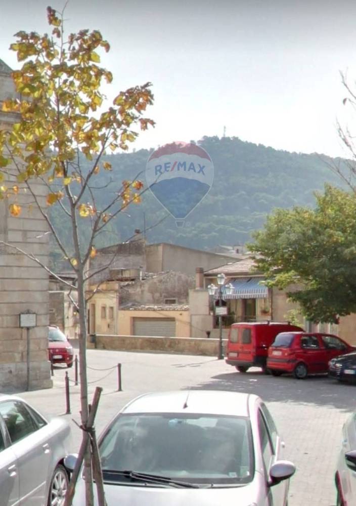 casa indipendente in vendita a Chiaramonte Gulfi