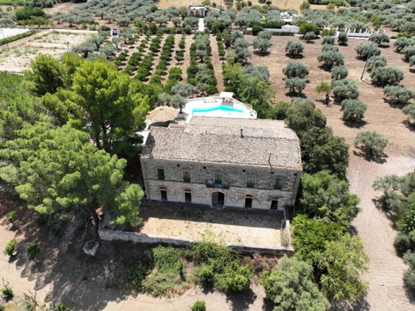 casa indipendente in vendita a Chiaramonte Gulfi