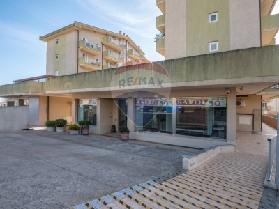 negozio in vendita a Chiaramonte Gulfi