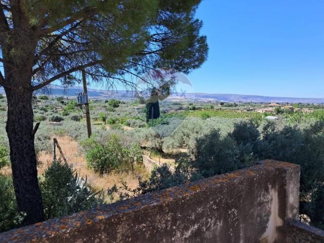 casa indipendente in vendita a Chiaramonte Gulfi