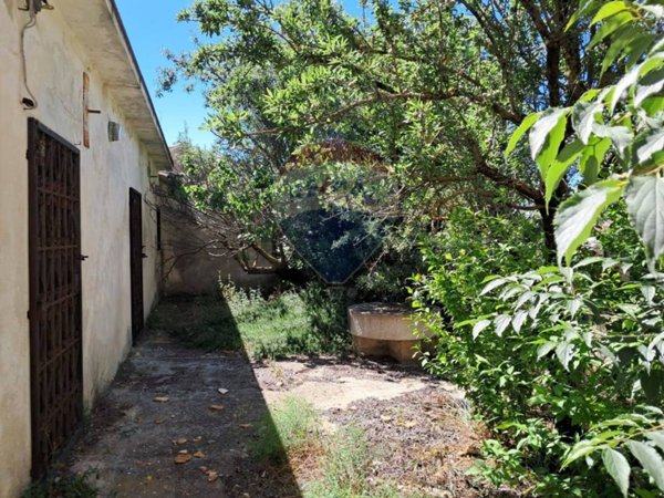 casa indipendente in vendita a Chiaramonte Gulfi