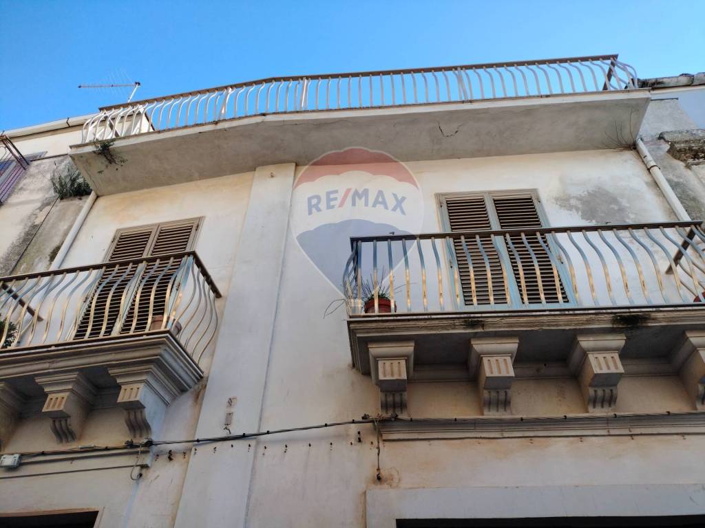 casa indipendente in vendita a Chiaramonte Gulfi