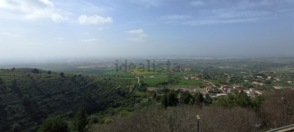 appartamento in vendita a Chiaramonte Gulfi