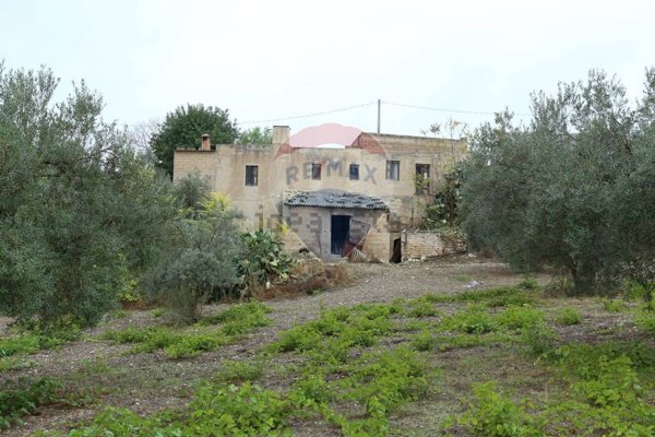 casa indipendente in vendita a Chiaramonte Gulfi