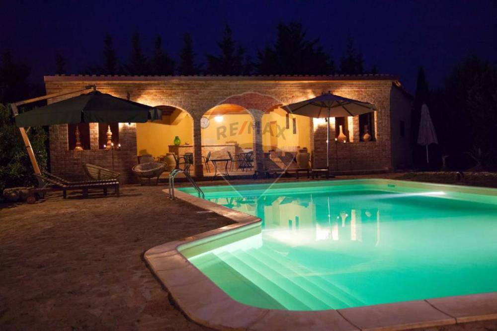 casa indipendente in vendita a Chiaramonte Gulfi