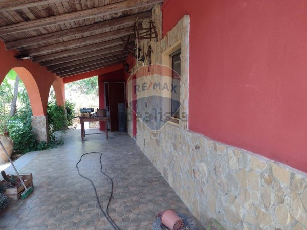 casa indipendente in vendita a Chiaramonte Gulfi