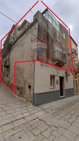 casa indipendente in vendita a Chiaramonte Gulfi