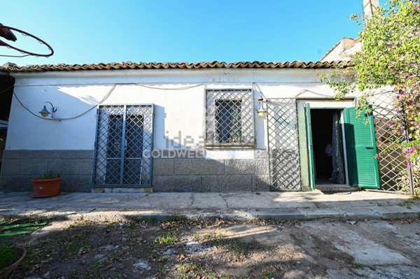 casa indipendente in vendita a Chiaramonte Gulfi