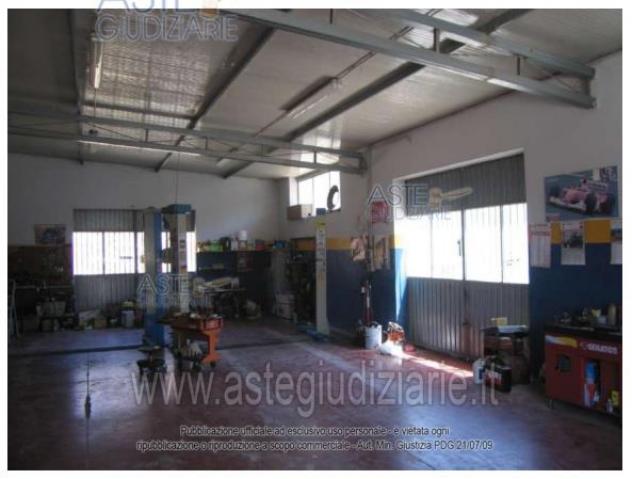 locale commerciale in vendita a Chiaramonte Gulfi