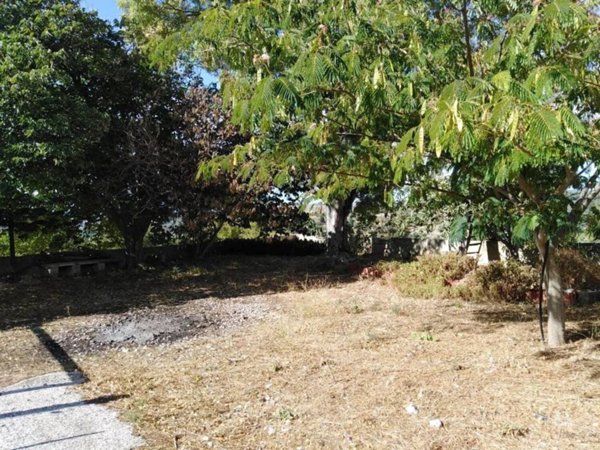 casa indipendente in vendita a Chiaramonte Gulfi