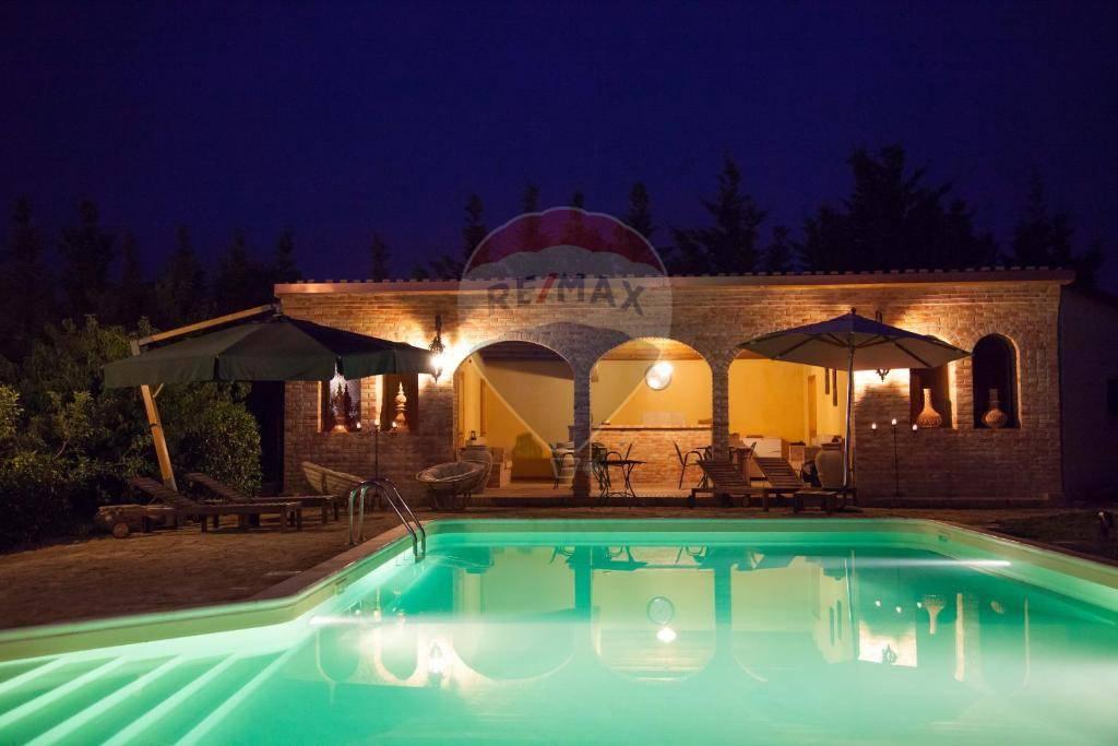 casa indipendente in vendita a Chiaramonte Gulfi