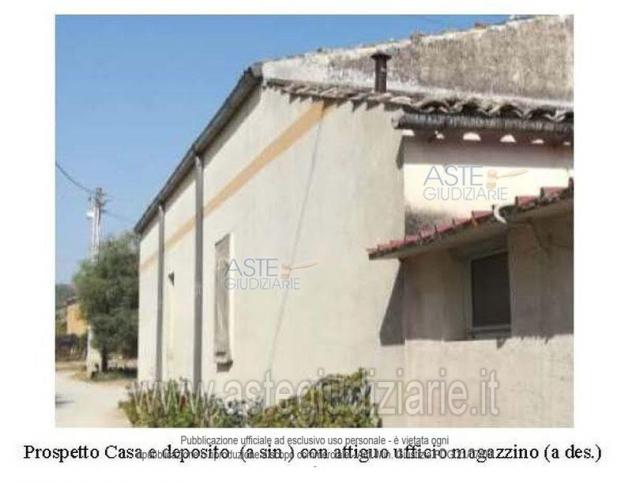 casa indipendente in vendita a Chiaramonte Gulfi in zona Piano dell'Acqua