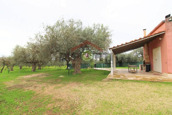 casa indipendente in vendita a Chiaramonte Gulfi