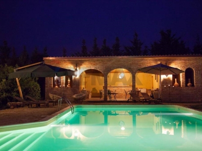 casa indipendente in vendita a Chiaramonte Gulfi